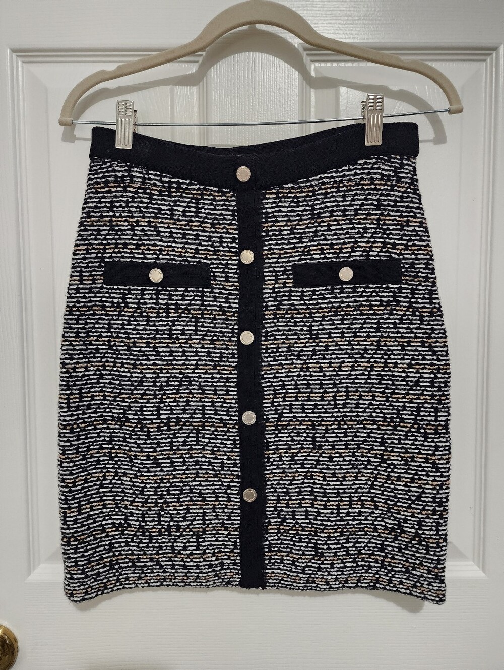 White House Black Market Skirt